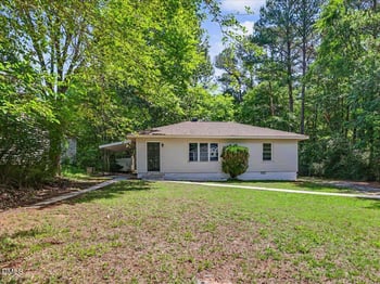 203 Scarlett Dr, Chapel Hill, NC 27517