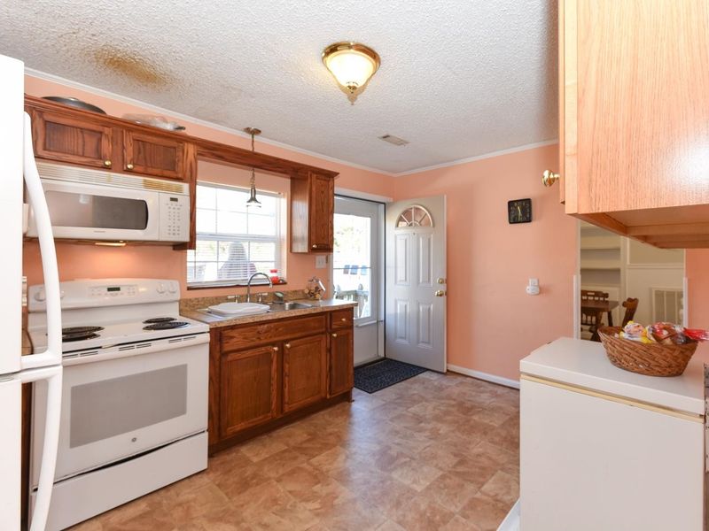 203 Smith Dr, Garner, NC 27529