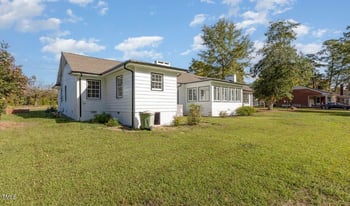 203 Stewart St, Coats, NC 27521