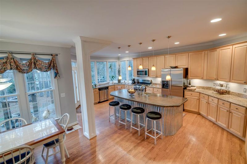 203 Sunset Creek Cir, Chapel Hill, NC 27516