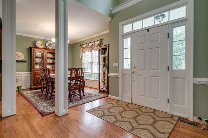 203 Sunset Creek Cir, Chapel Hill, NC 27516