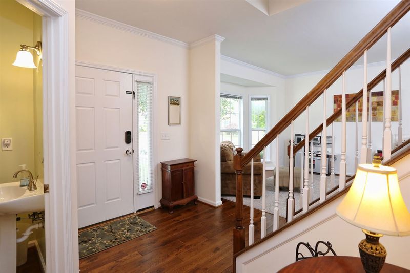 203 Tecumseh Ct, Cary, NC 27513