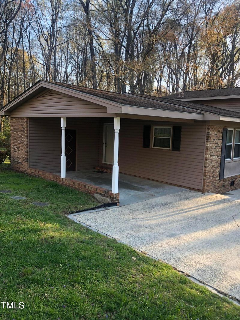 203 Twin Oaks Dr, Durham, NC 27712