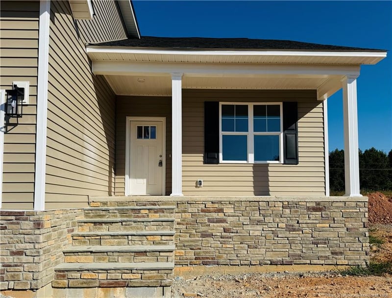 203 Uwharrie Way, Sanford, NC 27330