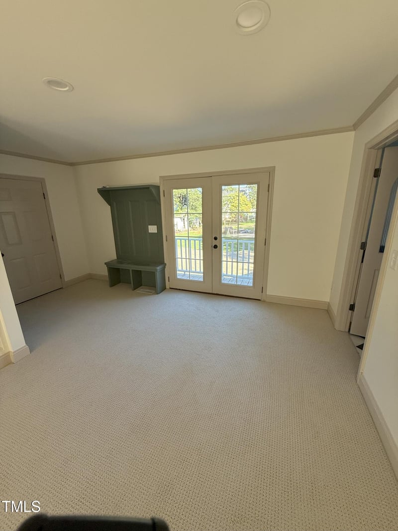 203 W Blanche St, Clayton, NC 27520
