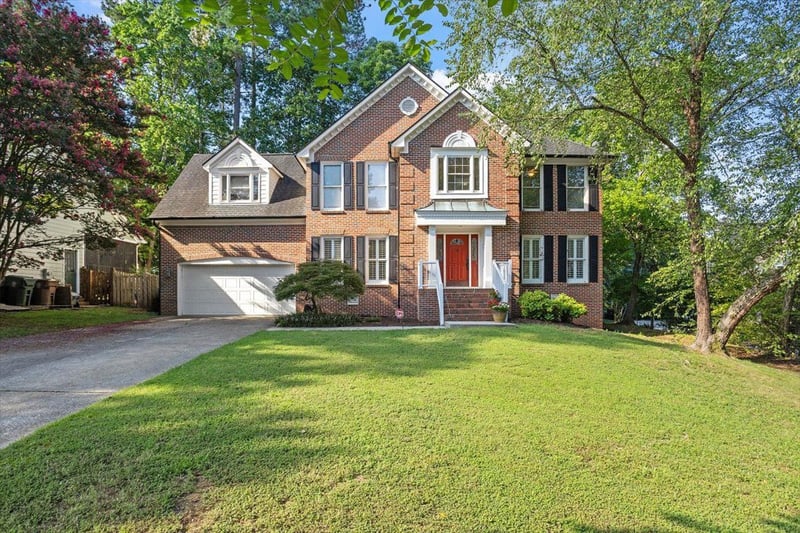 203 Widecombe Ct, Cary, NC 27513