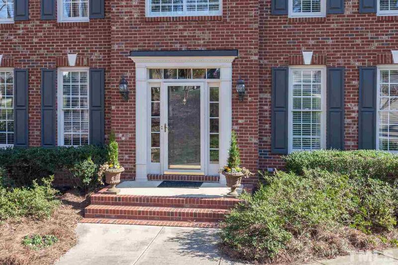 203 Wittenham Dr, Cary, NC 27519