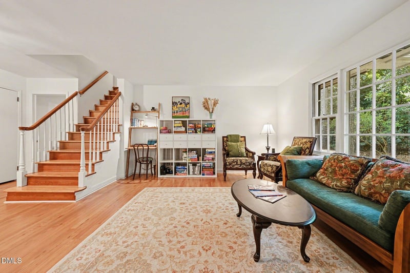 203 Wood Cir, Chapel Hill, NC 27514