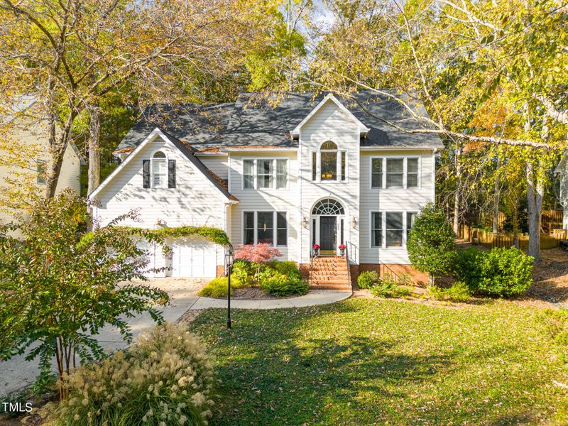 203 Woodleaf Dr, Chapel Hill, NC 27516