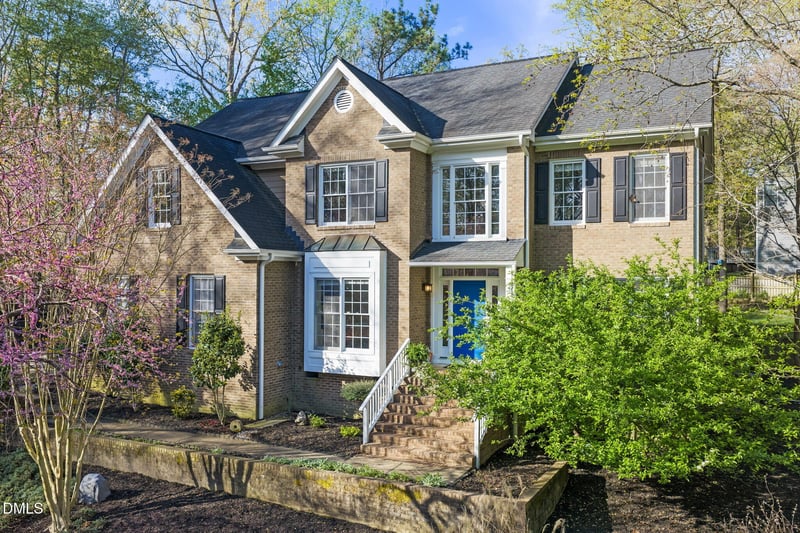 203 Wyndham Dr, Chapel Hill, NC 27516