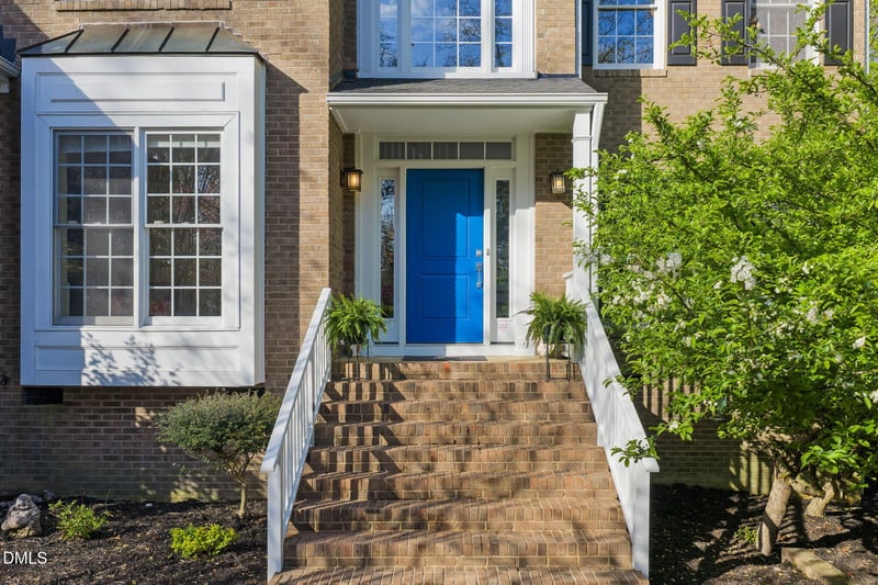 203 Wyndham Dr, Chapel Hill, NC 27516