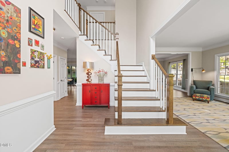 203 Wyndham Dr, Chapel Hill, NC 27516