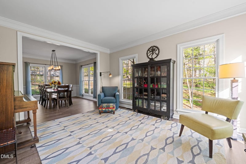 203 Wyndham Dr, Chapel Hill, NC 27516
