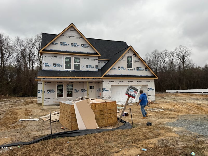 203 Yardley Dr, Smithfield, NC 27577