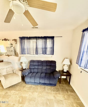 203 Zachary Ln, Dunn, NC 28334