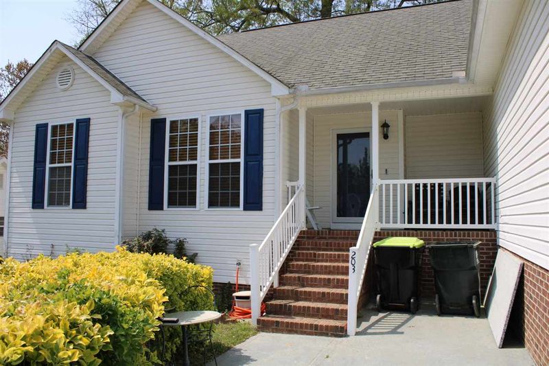 203 Zircon Ln, Knightdale, NC 27545