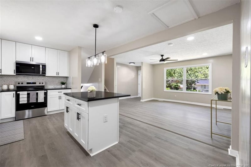 2031 Corrinna St, Fayetteville, NC 28301