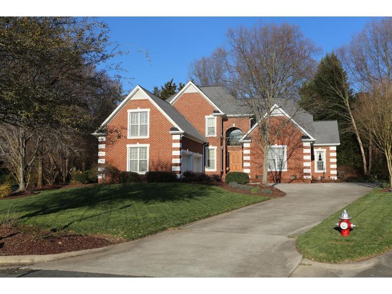 2031 Stuart, Burlington, NC 27215