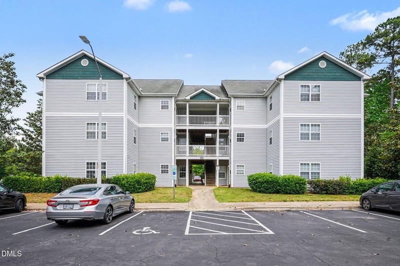 2031 Wolfmill Dr #101, Raleigh, NC 27603