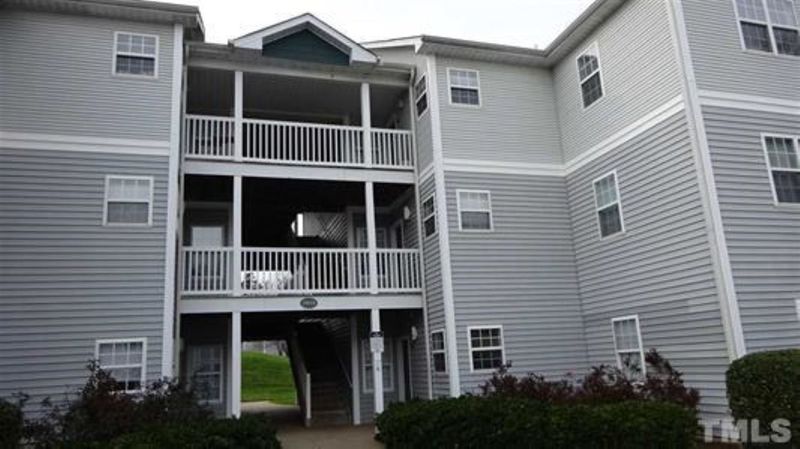 2031 Wolfmill Dr #103, Raleigh, NC 27603