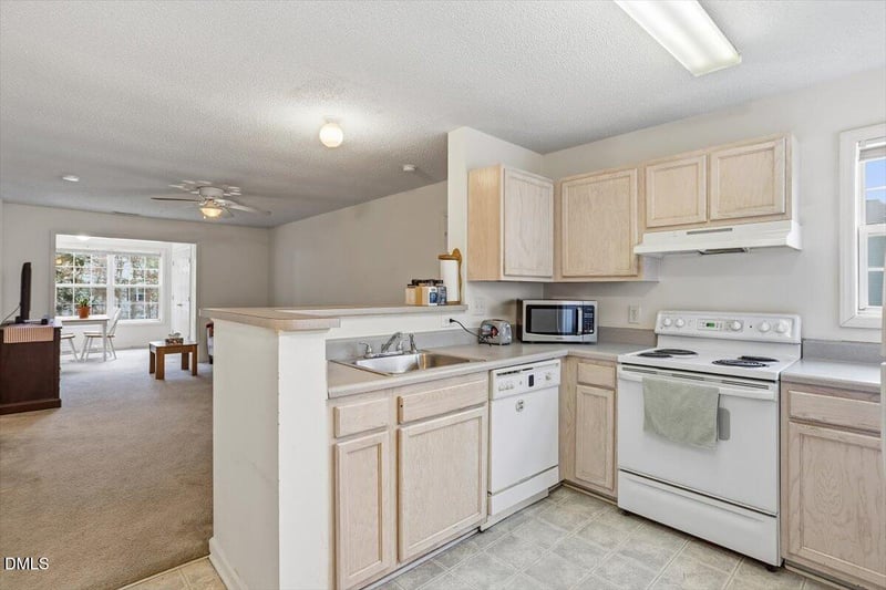 2031 Wolfmill Dr #204, Raleigh, NC 27603