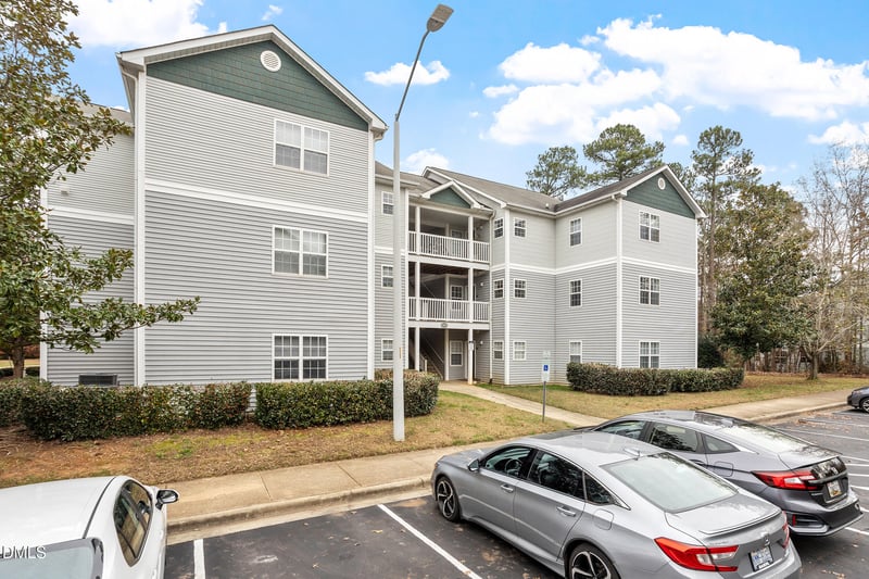 2031 Wolfmill Dr #204, Raleigh, NC 27603