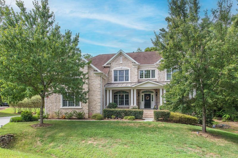 2032 Aviara Dr, Raleigh, NC 27606