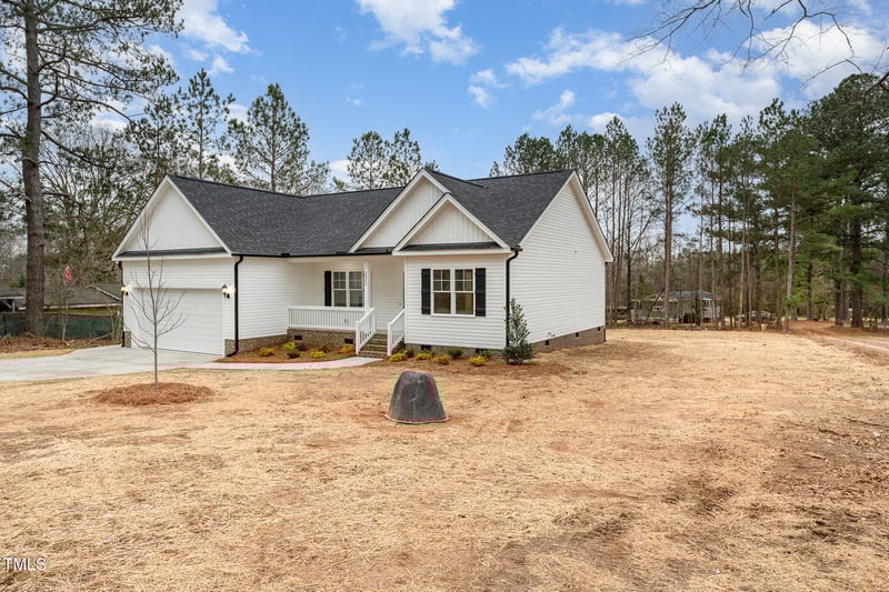 2032 Nickel Dr, Clayton, NC 27520