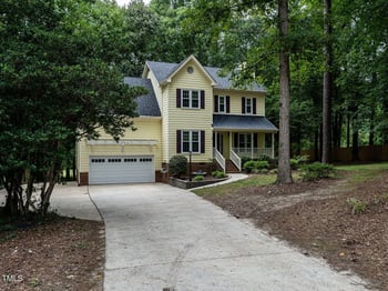 2032 Stonepond Ln, Raleigh, NC 27603