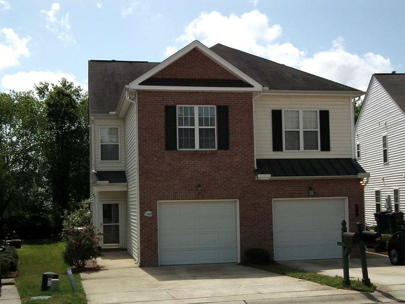 2033 Persimmon Ridge Dr, Raleigh, NC 27604