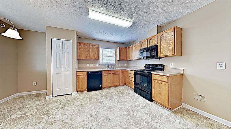 2033 Spring Creek Dr, Durham, NC 27704