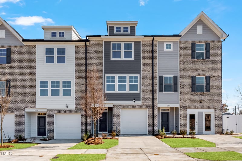 2034 Fishamble St #30, Fuquay Varina, NC 27526