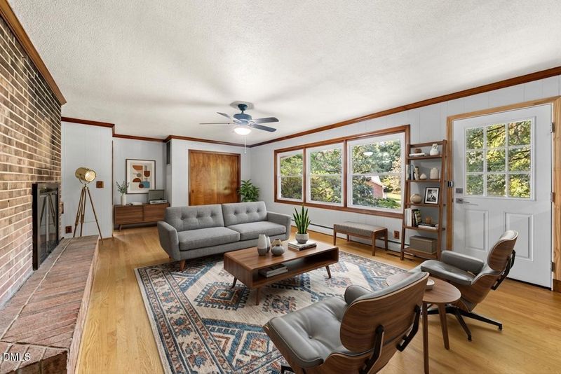 2034 Woodland Ave, Burlington, NC 27215