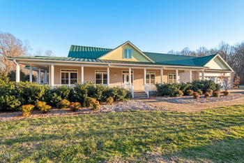 2035 Allen Jarrett Dr, Mebane, NC 27302