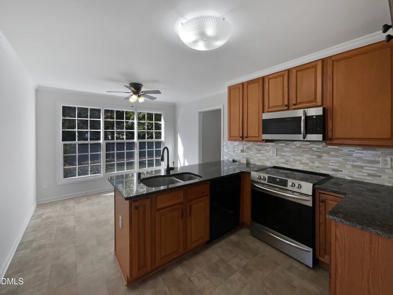 2035 Ferbow St, Creedmoor, NC 27522