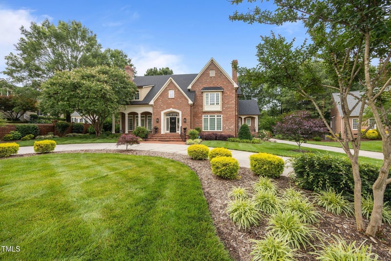 2035 Stuart Ct, Burlington, NC 27215