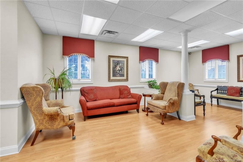 2035 Valleygate Dr #200, Fayetteville, NC 28304