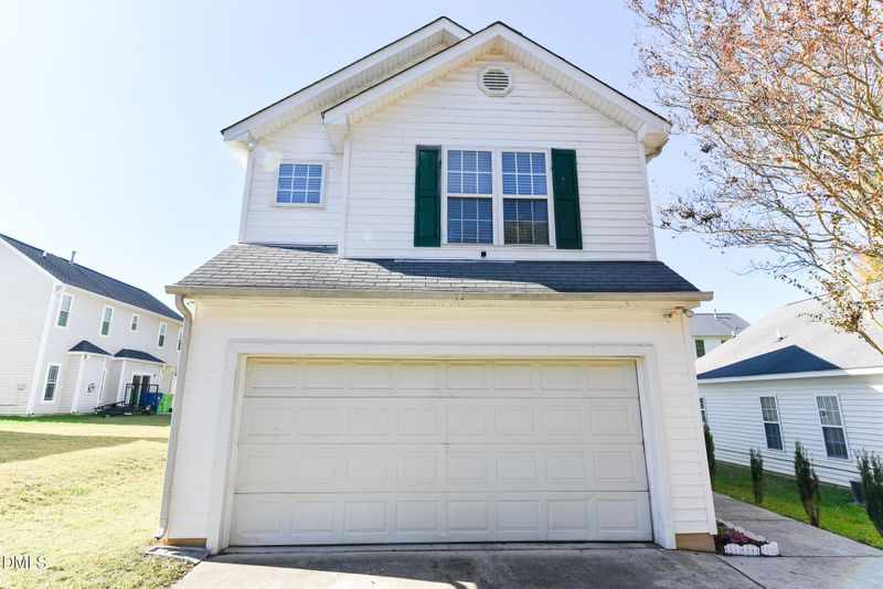 2036 Star Sapphire Dr, Raleigh, NC 27610