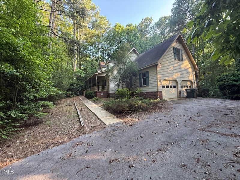 2037 Deer Trl, Clayton, NC 27527