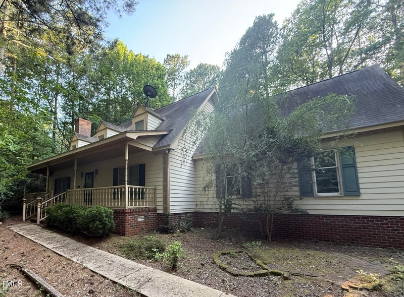 2037 Deer Trl, Clayton, NC 27527