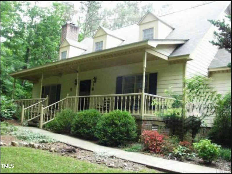 2037 Deer Trl, Clayton, NC 27527