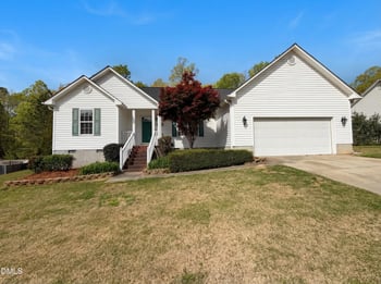 2037 Fairview Ln, Sanford, NC 27330