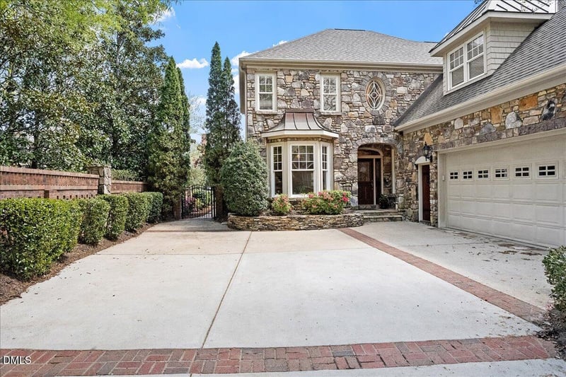 2037 Langham Ln, Raleigh, NC 27615
