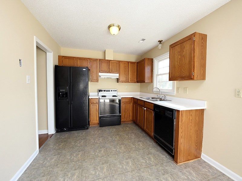 2039 Mt Pleasant Rd, Willow Springs, NC 27592
