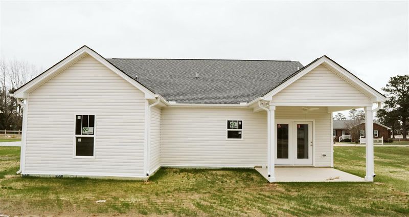 204 N 6th St, Erwin, NC 28339
