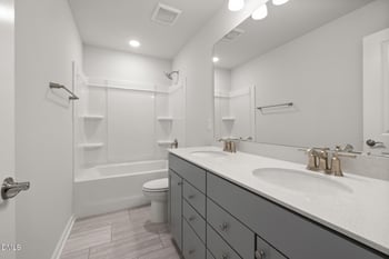 204 Armorial Ct, Willow Springs, NC 27592