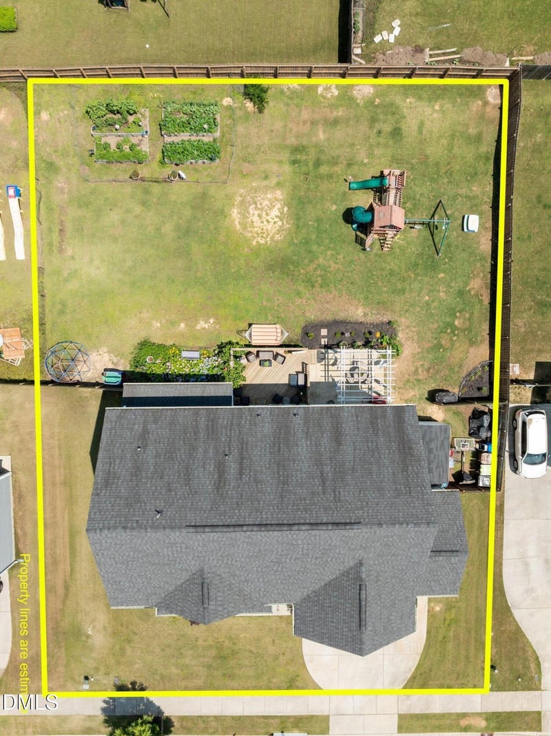 204 Ashland Hill Dr, Holly Springs, NC 27540
