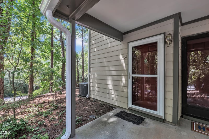 204 Autumn Chase Dr, Raleigh, NC 27613