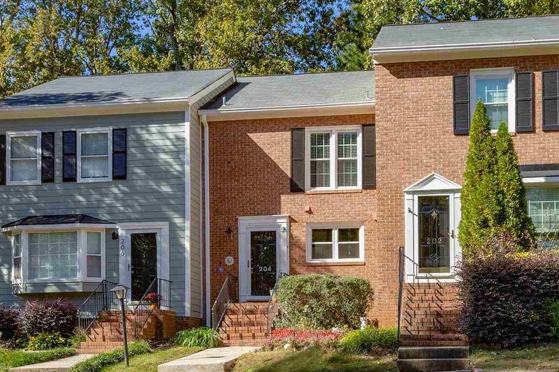 204 Bay Dr, Cary, NC 27511
