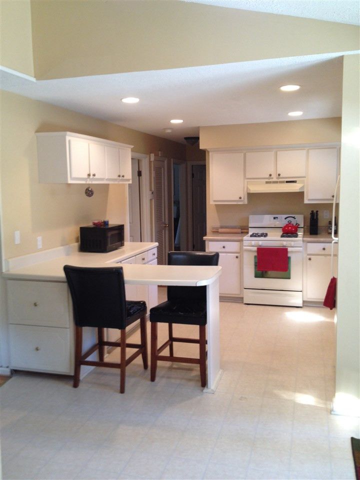 204 Bennington Dr, Chapel Hill, NC 27516